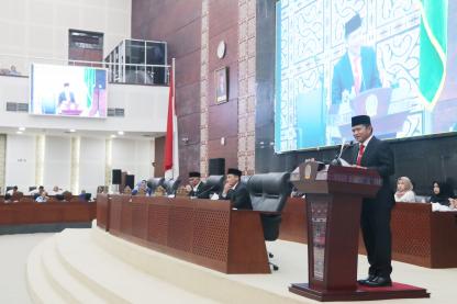 Pj Gubernur Bersama DPRD Sumut Setujui Penetapan Dua Ranperda menjadi Perda